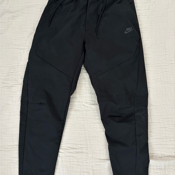 Nike NSW TECH Woven Black Athletic Pants
